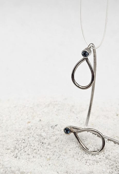 Oorhangers met saffier